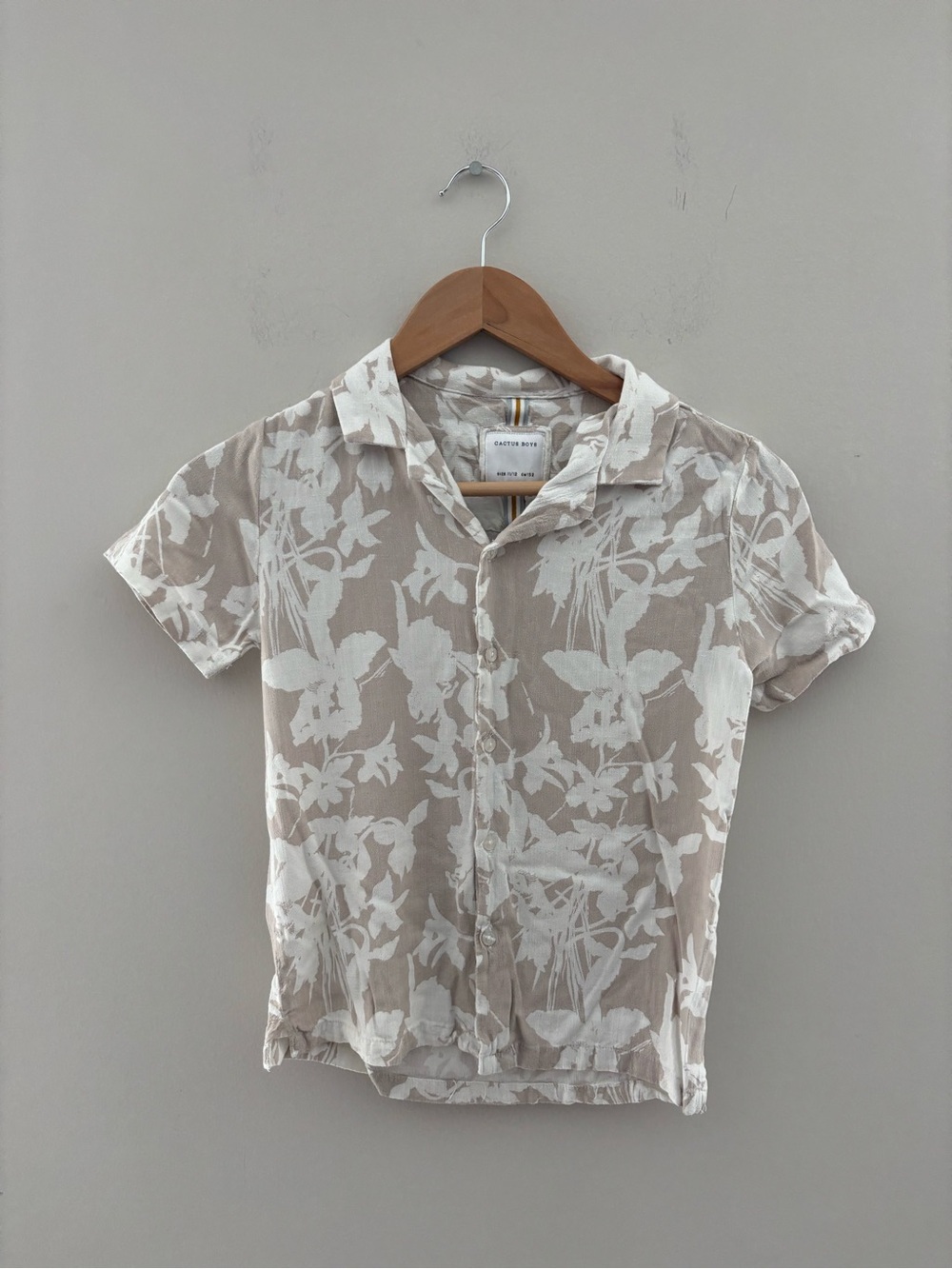 Cactus Boys Linen Blend Floral Button Up Shirt Size 11/12 Beige Tropical Shirt